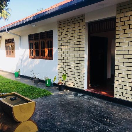 Milkyway Bungalow Galle Buitenkant foto
